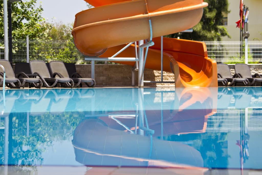 Holiday City Hotel (Adults Only) Side Exteriér fotografie